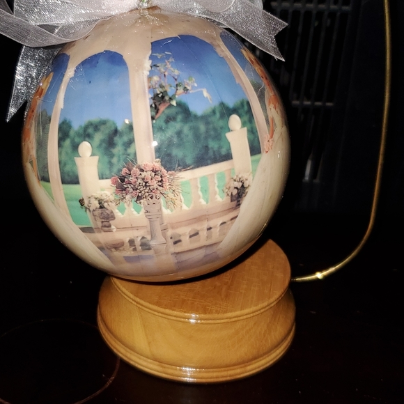 1997 Mattell Barbie Ornament in Box - Picture 8 of 9